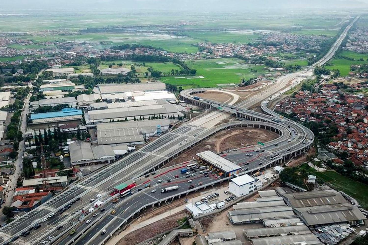 Jalan Tol Cisumdawu Ruas Cimalaka-Dawuan Siap Operasional Juni 2023